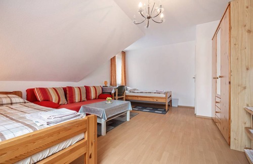 Mittelfeld Apartment | 80 m² Apartment ∙ 3 bedrooms ∙ 7 guests