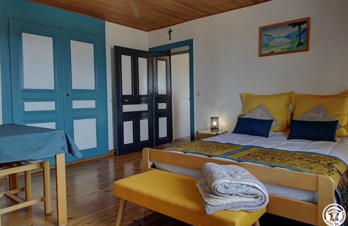 Giron House | 80 m² Gîte ∙ 2 bedrooms ∙ 5 guests