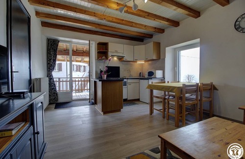 Giron House | 80 m² Gîte ∙ 2 bedrooms ∙ 5 guests