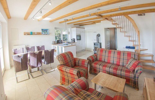 Conneforde House | 80 m² House ∙ 2 bedrooms ∙ 6 guests