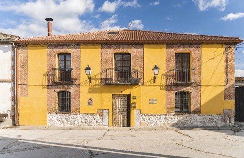 Campo de Cuellar House | 800 m² House ∙ 6 bedrooms ∙ 16 guests