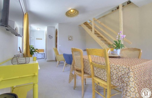 Saint-Champ House | 83 m² Gîte ∙ 3 bedrooms ∙ 11 guests