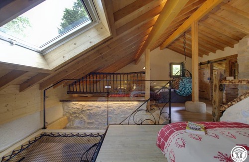 Saint-Germain-de-Joux House | 84 m² Gîte ∙ 1 bedroom ∙ 6 guests