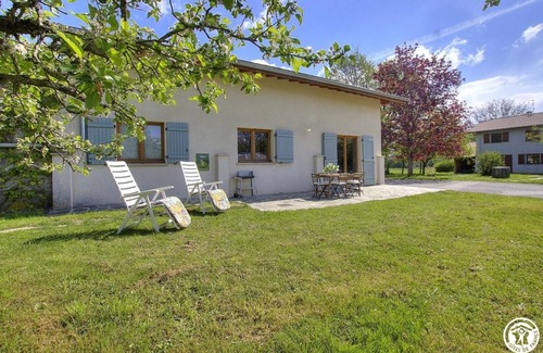 Chevry House | 88 m² Gîte ∙ 2 bedrooms ∙ 6 guests
