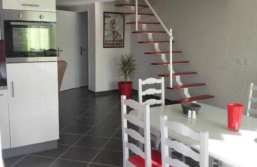 Chabeuil Apartment | 90 m² Apartment ∙ 3 bedrooms ∙ 6 guests