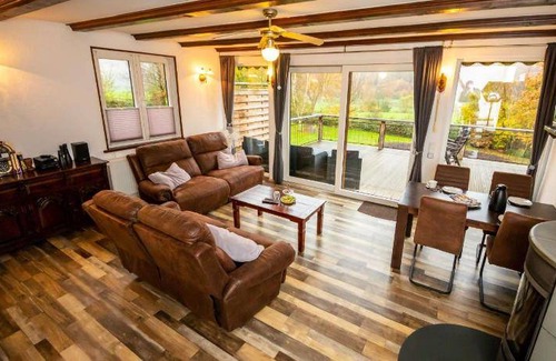 Bodenfelde Ski Chalet | 90 m² Chalet ∙ 2 bedrooms ∙ 4 guests