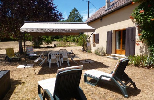 Saint-Cybranet House | 90 m² House ∙ 2 bedrooms ∙ 6 guests