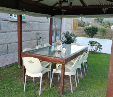 Tomino Apartment | APARTAMENTO RURAL DUPLEX (270 metros.) DE 4 HAB. EN TOMIÑO CON JARDIN PRIVADO