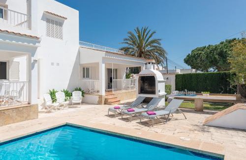 Cala d'Or Apartment | Apartment ONA 1 ONE SUN with Pool, AC, BBQ, Wifi in Cala D'or
