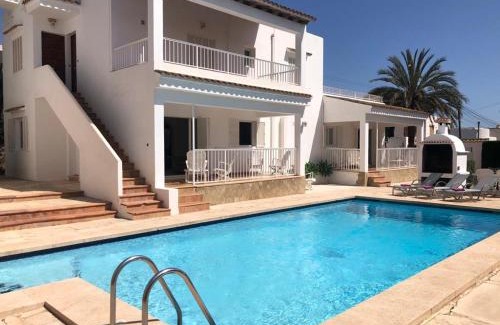 Cala d'Or Apartment | Apartment SUNSET BY THE SEA with Pool, AC, BBQ, Wifi in Cala D'or