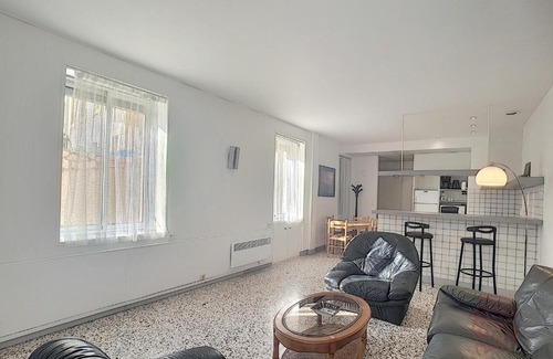 Lamalou-les-Bains Apartment | Appartement Lamalou-les-Bains, 3 pièces, 4 personnes - FR-1-451-15