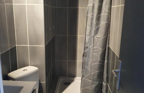Cap d'Agde Apartment | Appt Centre Port - Place Saint Clair rénové en 2022