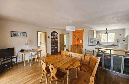 Saint-Mandrier-sur-Mer House | At five min at walk of beach, very nice