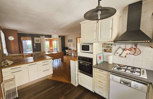 Saint-Mandrier-sur-Mer House | At five min at walk of beach, very nice