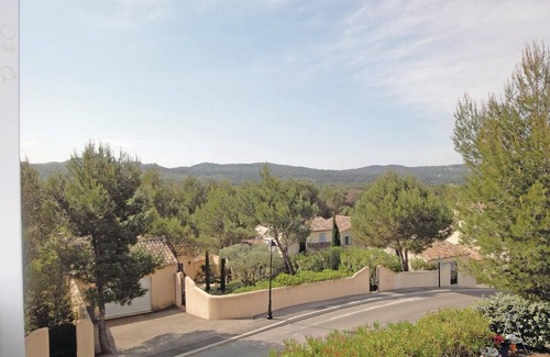 Pont Royal House | Awesome home in Mallemort