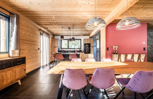 Montriond Ski Chalet | AZOBE - Large Chalet with Hot Tub and Sauna