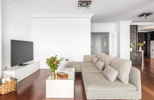 Radazul Apartment | Beach apartment with terrace, views, workspace and private parking