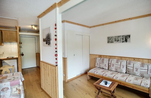 Reberty Apartment | Beautiful 1-bedroom renovated, 4 people, ski-in/ski-out with parking