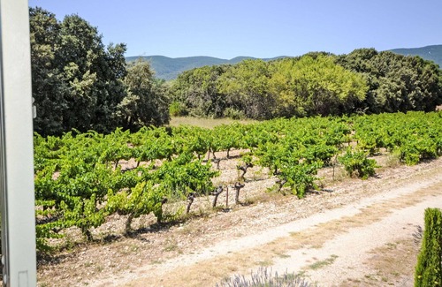 Cucuron House | Beautiful private villa for 9 guests with WIFI, private pool, TV and terrace