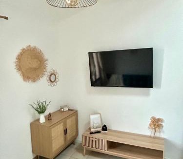 Celleneuve Apartment | Bobby Blue Reasort
