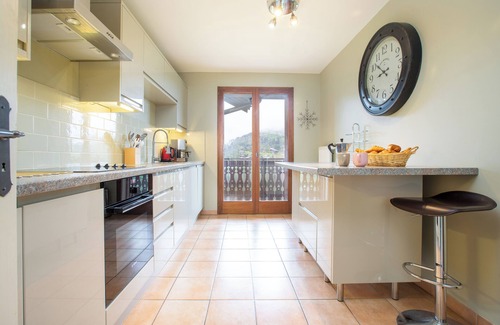 Montriond Apartment | Bright 3 Bedroom central Montriond Apartment with Views, Parking & Ski Access