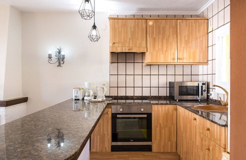 Cumbre del Sol Ski Chalet | Bungalow Ojeda - PlusHolidays