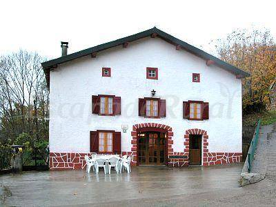 Valcarlos Cottage | Cabin ∙ 14 bedrooms ∙ 24 guests