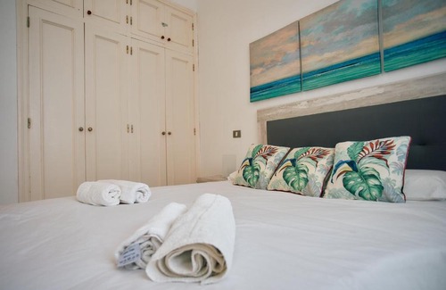 Las Palmas de Gran Canaria Apartment | Canteras Beach Top Home 2BR