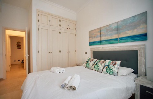 Las Palmas de Gran Canaria Apartment | Canteras Beach Top Home 2BR