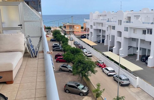 Denia Apartment | Casa Las Perlas, relax by the sea with a great view of the Montgo