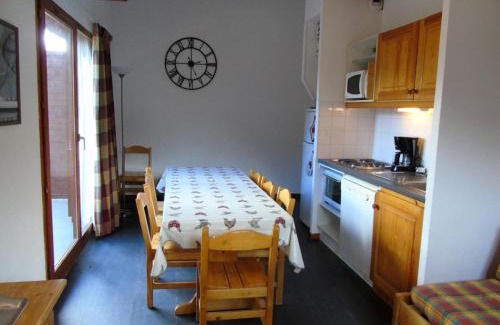 Valfrejus Apartment | Chalet Arrondaz - 3 Pièces pour 8 Personnes MAE-8734
