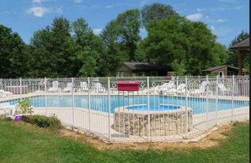 Terrasson-la-Villedieu Villa | CHALET CONFORT 2 - the clos of the mill