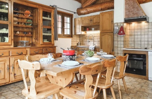 Val Cenis Ski Chalet | Chalet "Eterlou" with Mountain View, Balcony and Wi-Fi