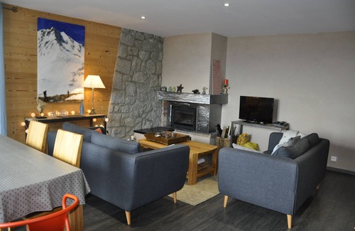 Font-Romeu-Odeillo-Via Ski Chalet | Chalet in Font-Romeu, 1800m altitude, breathtaking views, comfortable for 6 personalize