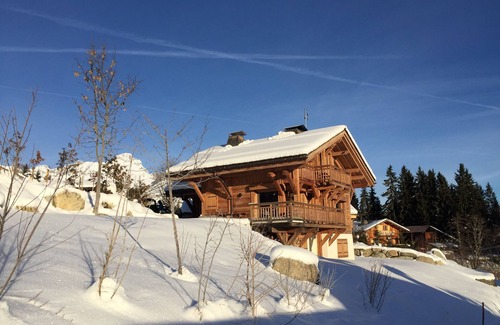 Combloux Ski Chalet | Chalet on the heights of Combloux. Exceptional view of Mont Blanc. Near Megève