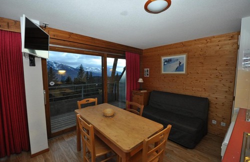 Chamrousse Apartment | Chamrousse 1700 face au Taillefer - T4 pour 6 personnes