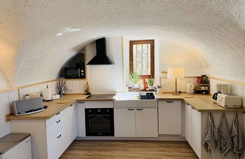Sampzon House | Charming stone house with garden, WiFi, for 6 people - South Ardèche