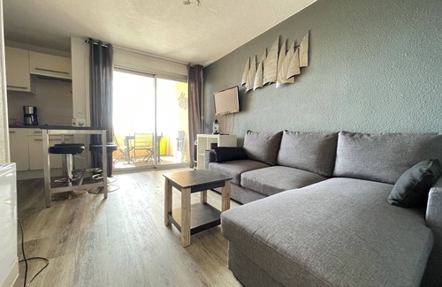 Sete Apartment | Comfortable 1-bedroom in Sète with sea view, parking and WiFi