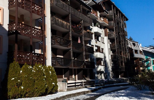 Chamonix City Centre Apartment | Comfortable studio with parking in Chamonix