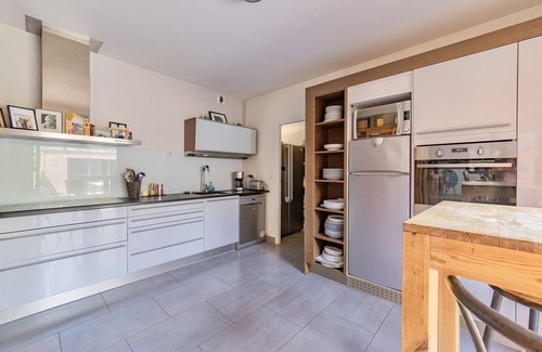 Les 3 Ponts Villa | Contemporary prestige villa with park, swimming pool, 3 private mazets, prox. center vi