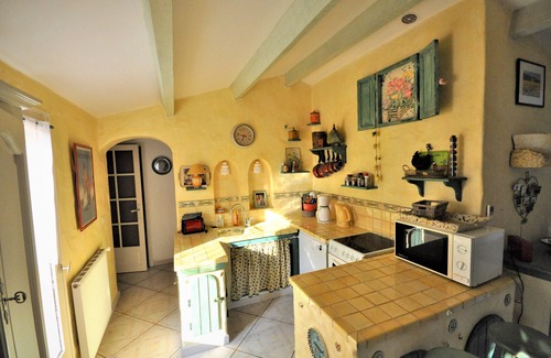 Saint-Cyprien Plage House | Cosy air-conditioned vacation home by the sea, free bikes