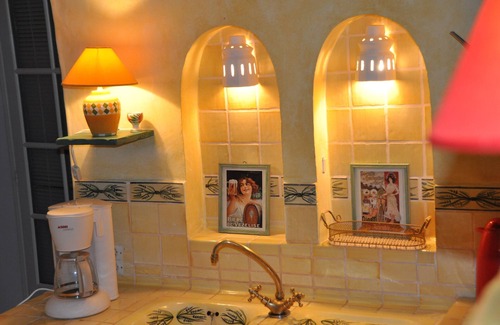 Saint-Cyprien Plage House | Cosy air-conditioned vacation home by the sea, free bikes