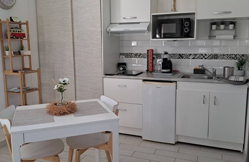 Saint-Paul-de-Varax House | Cosy Maisonette