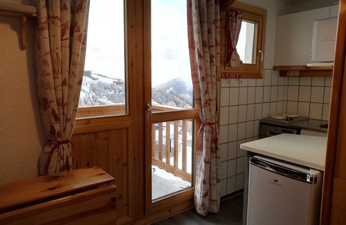 Plagne Villages Apartment | Cozy Studio in Plagne Villages - Balcony, Ski-in/Ski-out, Sleeps 4