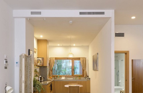 El Cabanyal Apartment | Elegant studio on the seafront of Valencia