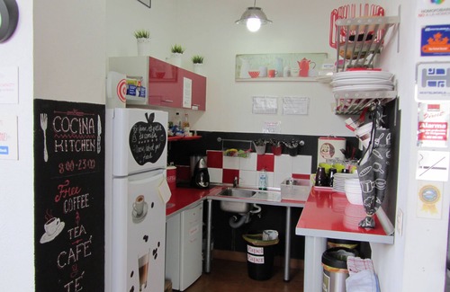 Deustuko San Pedro-Erribera Hostel | Enjoy a pet-friendly hostel-house 20 minutes from the Guggenheim!