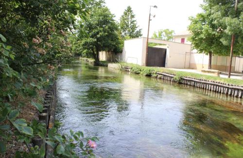 L'Isle-sur-la-Sorgue Apartment | Entre les Sorgues Safran