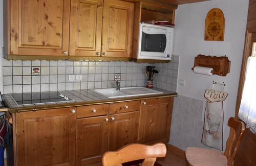 Pralognan-la-Vanoise Apartment | Family Duplex for 7, near slopes, balcony, residential area
