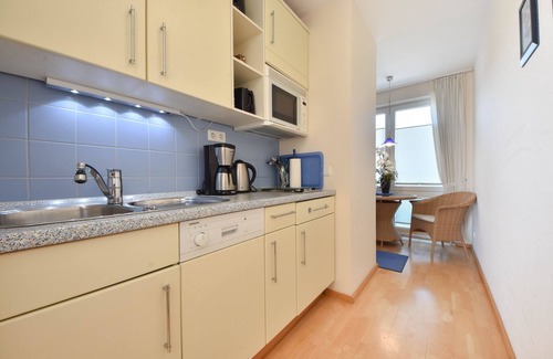 Seebad Bansin Apartment | Forum Marinar 34 - perfect beach location with side view of the Baltic Sea