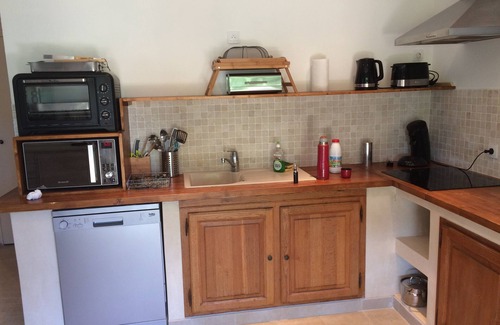 Saint-Jean-de-Maruejols-et-Avejan Villa | A little paradise at the gateway to the Ardèche.